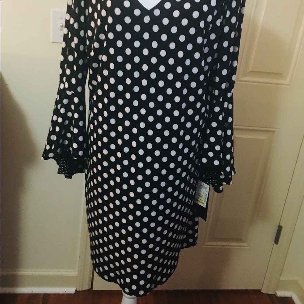XL MSK Black and White Bell Sleeve Dress